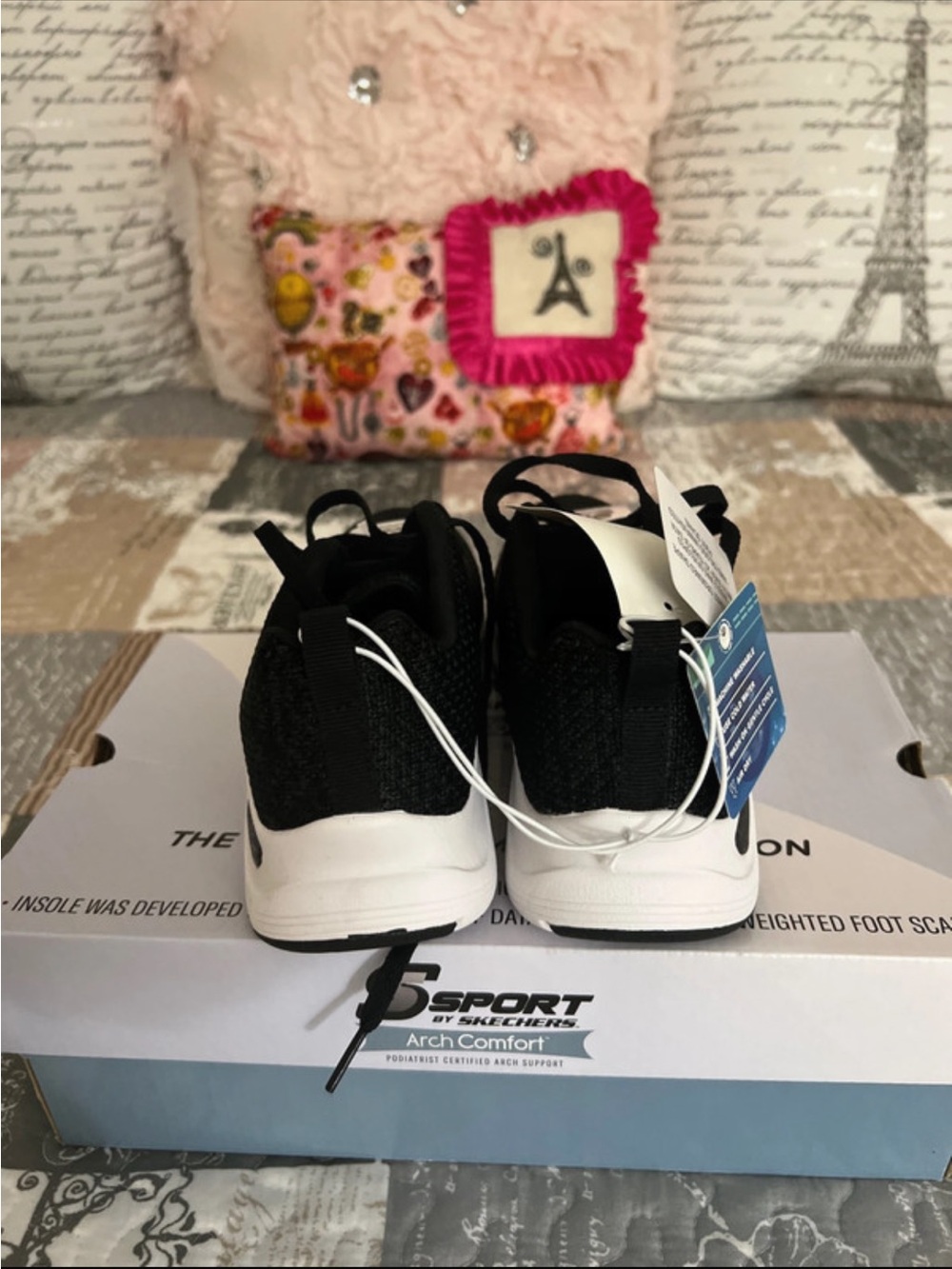 Skechers Black Knit Lace-Up Sport Sneakers (Arch fit) - Picture 3 of 10